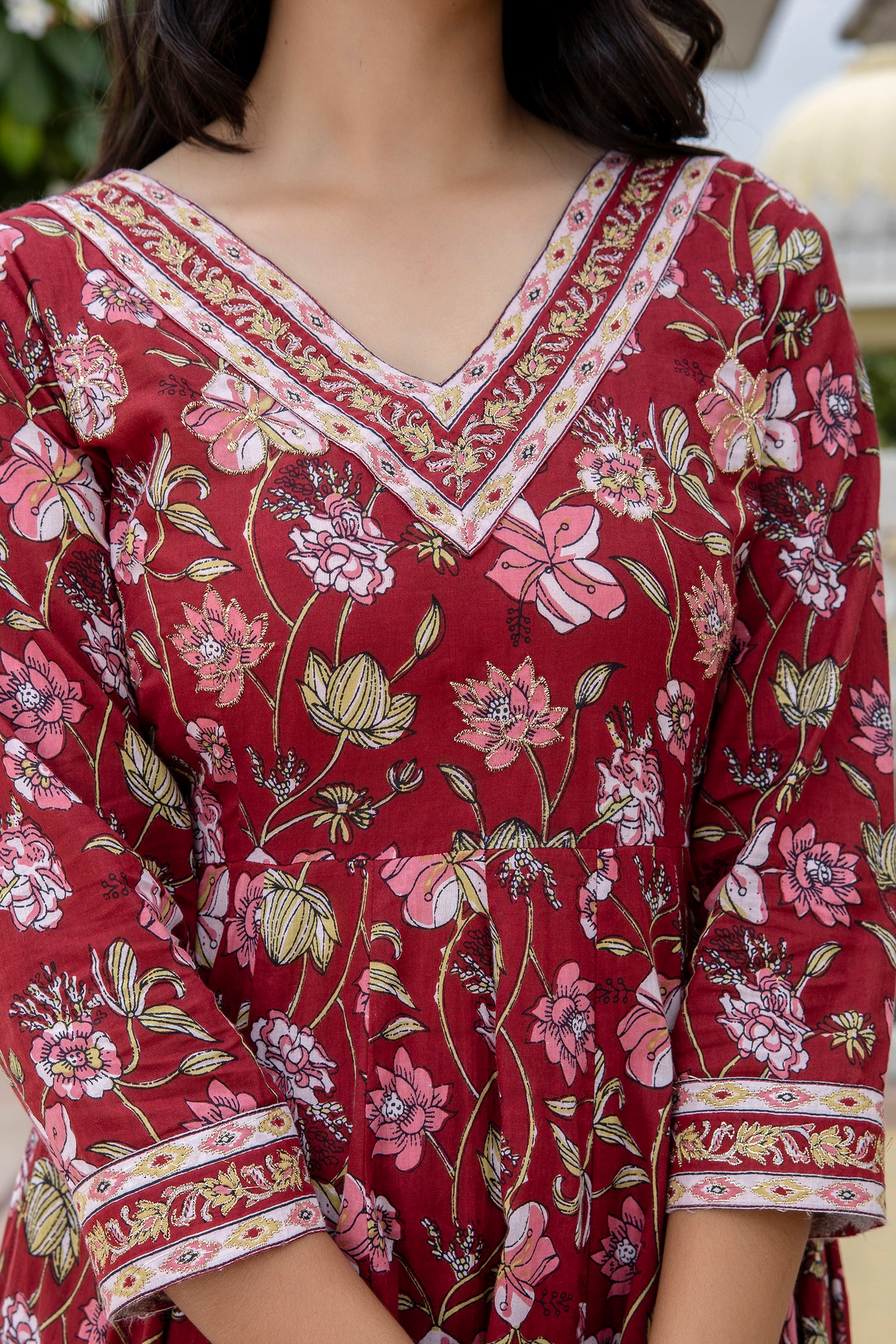 Red floral Print Jari Embroidery Work with Pant and Dupatta Set